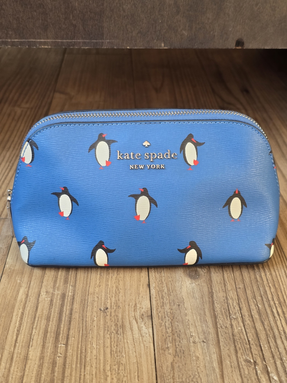 Kate Spade Novelty Arctic Friends Penguin Small Cosmetic Case